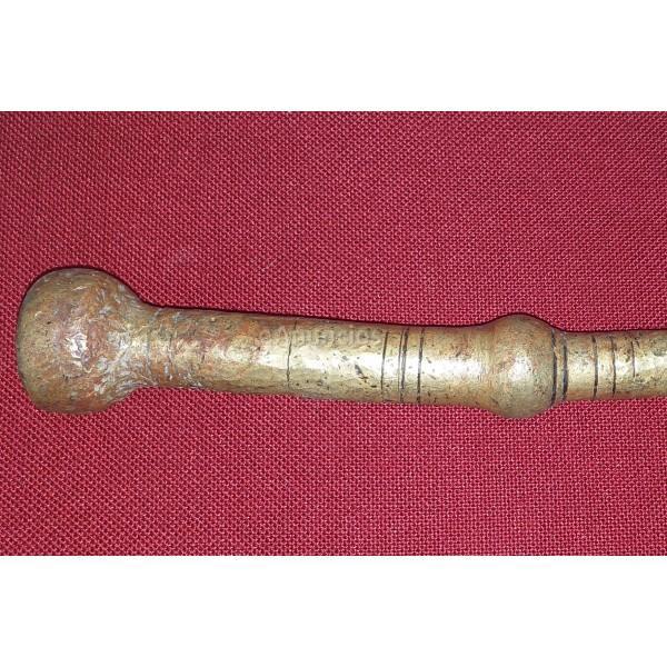 Antigua mano de mortero de bronce siglo xvii