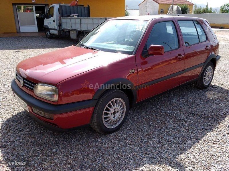 Volkswagen Golf 1.9 DIESEL de 1996 con 260.000 Km por 3.200 EUR. en Murcia