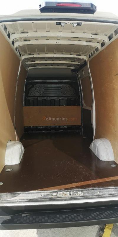 Furgón IVECO 35S13V 12m3