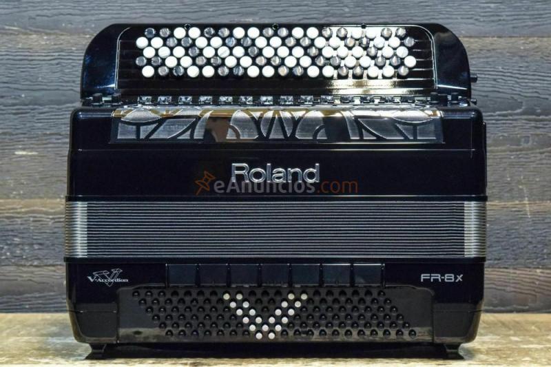 Acordeón  Roland FR-8XB