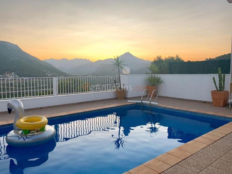 Chalet pareado - Urbanización Santa Marta - Gandia