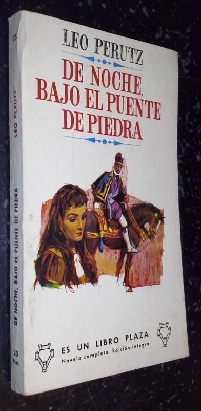 De noche bajo el puente de piedra