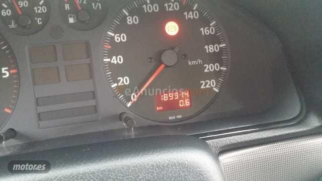 Audi A4 1.9TDI de 1997 con 189.000 Km por 2.999 EUR. en Madrid
