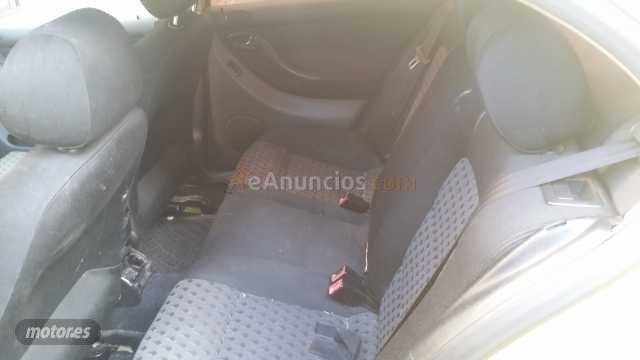 Seat Leon 1.9TDI Stella Stella de 2001 con 399.000 Km por 1.500 EUR. en Madrid