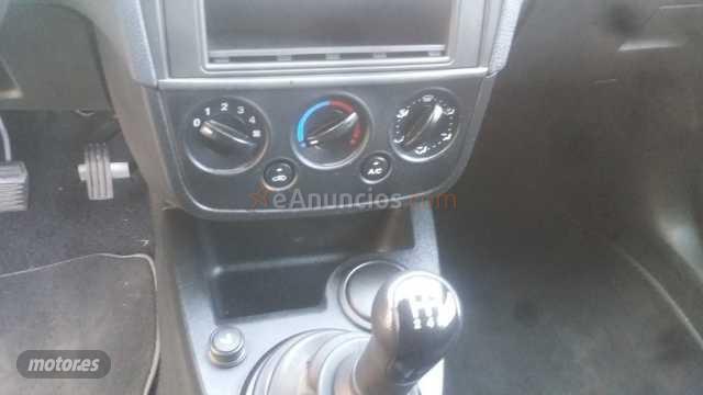 Ford Fiesta 1.6TDCI Sport Sport de 2008 con 326.000 Km por 2.500 EUR. en Madrid