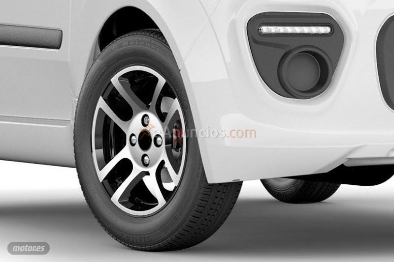 Microcar Due 6 YOUNG DARK & LIGHT por 9.990 EUR. en Salamanca