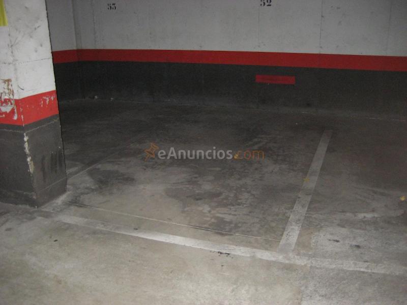 Llogo parking cotxe a poblenou