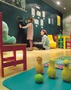 Buscamos urgentemente canguros o niñeras