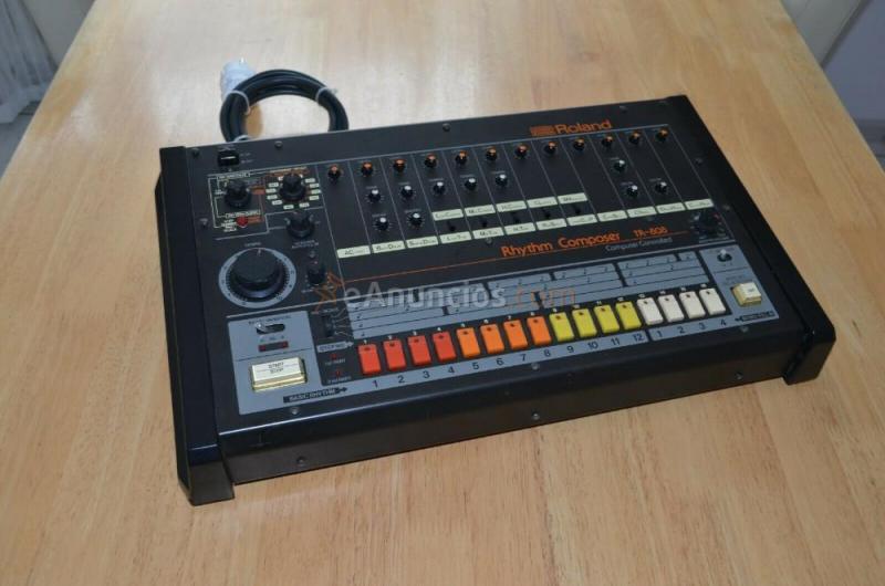 Máquina de ritmos Roland TR-808 Rhythm composer