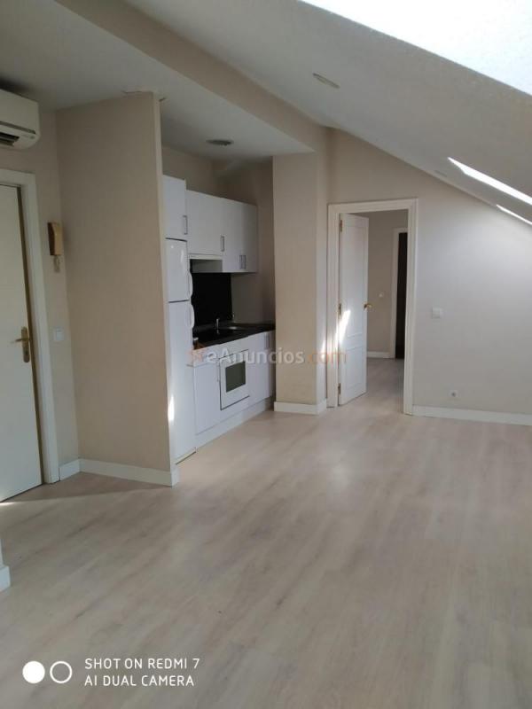 Oficina apartamento abuhardillado collado villalba