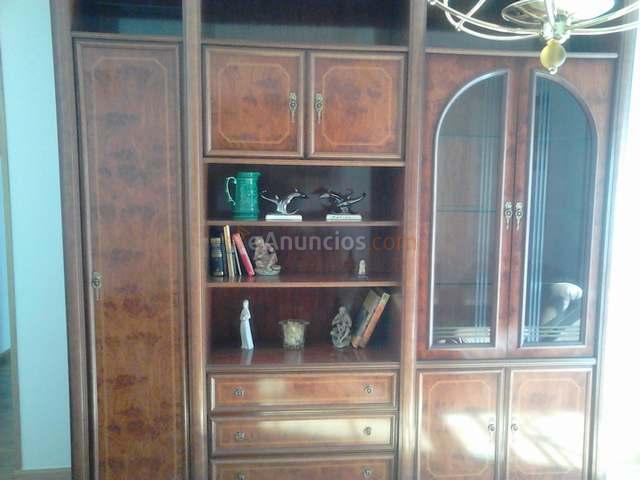 Se alquila piso de 2 dormitorios con ascensor