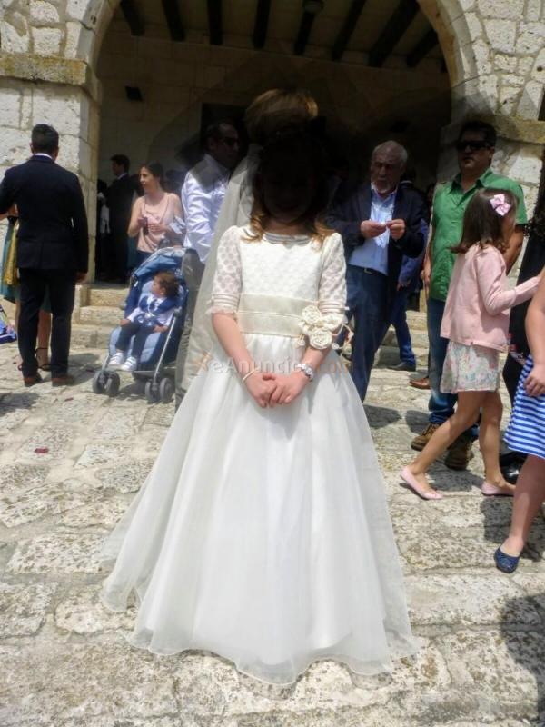 Vendo vestido comunion seminuevo