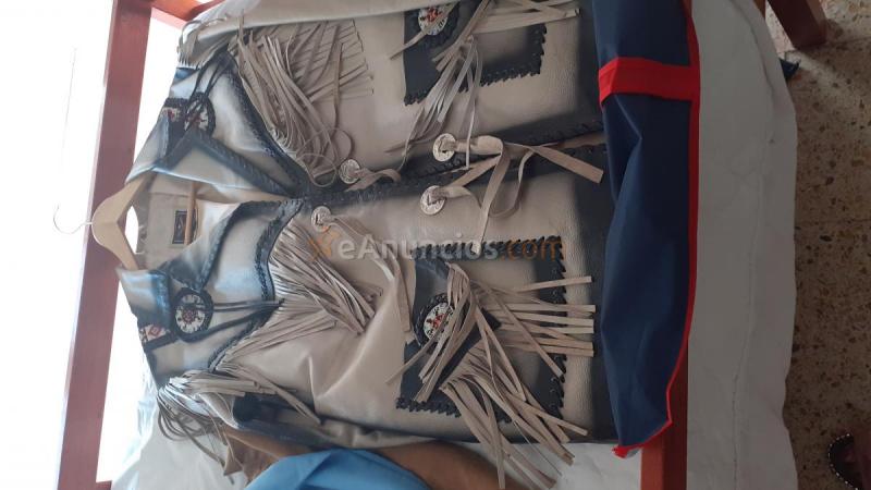 Ropa de hombre nueva