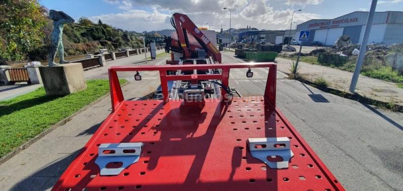 Volvo - grua rescate porta coches