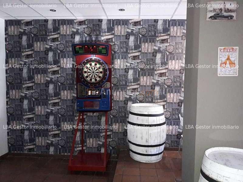 Cafetería totalmente montada.