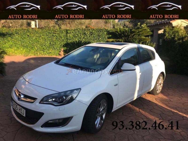 Opel Astra Sedan ESSENCE 