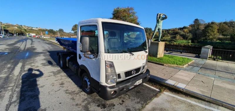Nissan nt400 gancho 2 cubas apto b1
