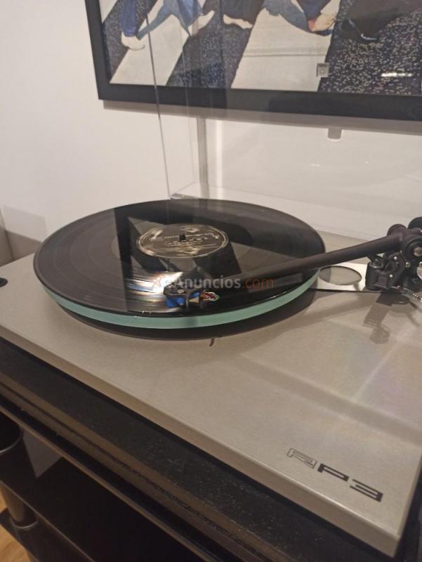 Tocadiscos Rega RP3 y previo de Phono Mani