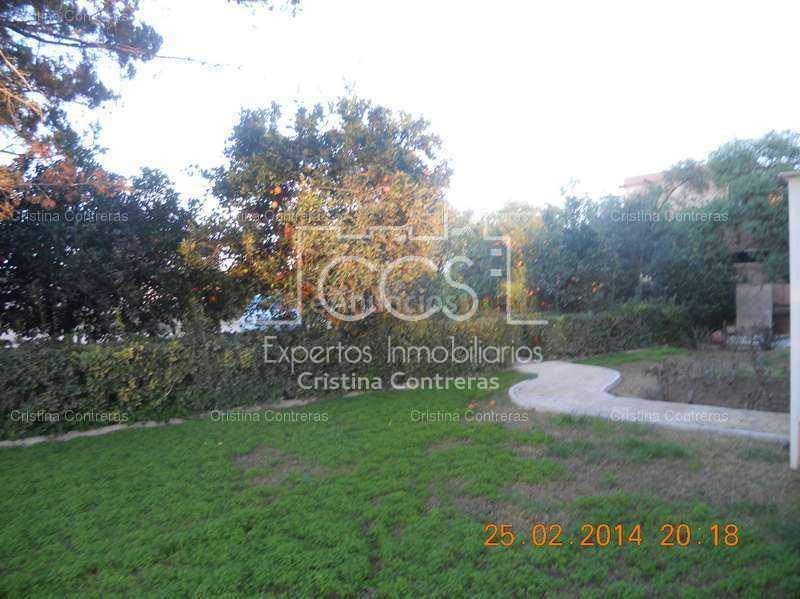 Venta de Chalet de 400 m2 construidos en una parcela de 2.560 m2