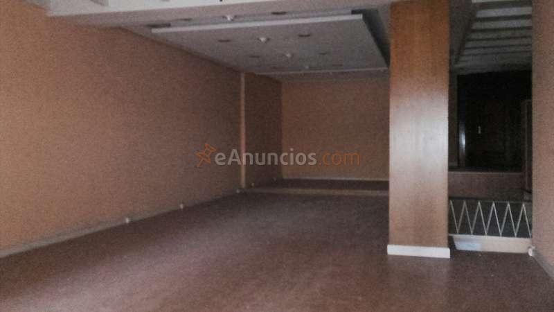 Salmanca ( Centro-Gran Vía), 105+100m2.  2000€