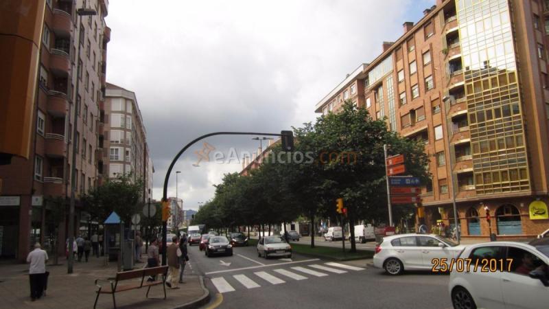Local Comercial en alquiler en  El Llano, Gijón
