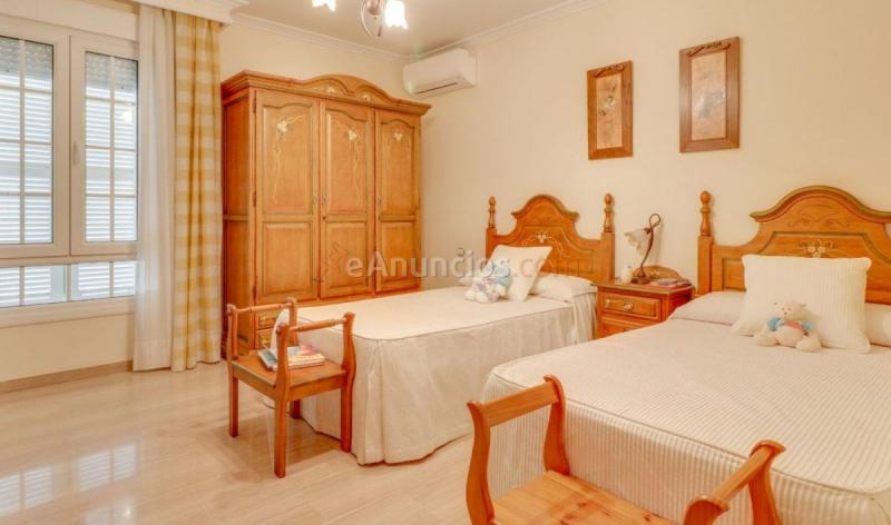 Adosado en venta en  Ogijares