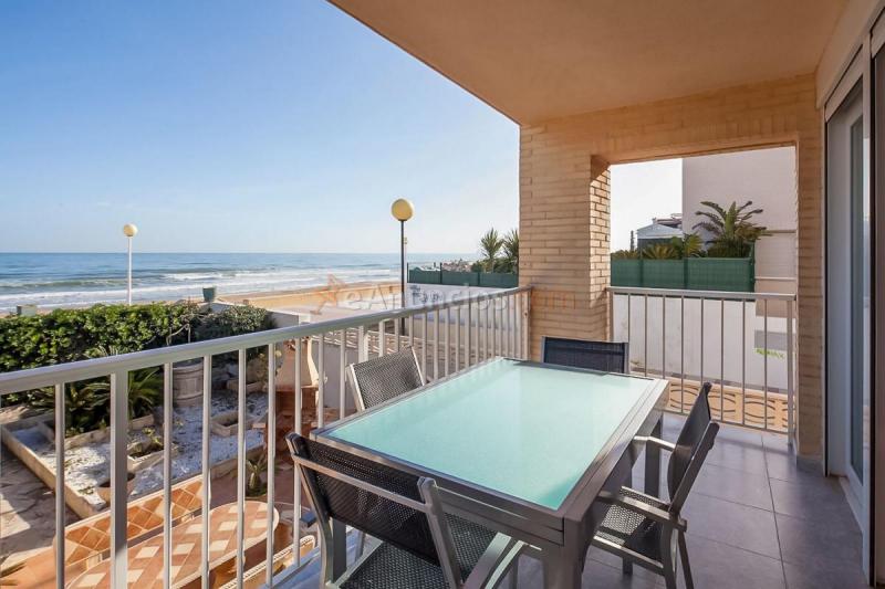 Adosado en venta en  Daimus