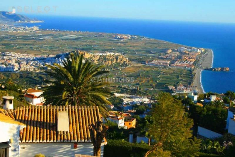 Adosado en venta en Avenida Almendros, Monte los Almendros - El Pargo - Costa Aguilera, Salobreña
