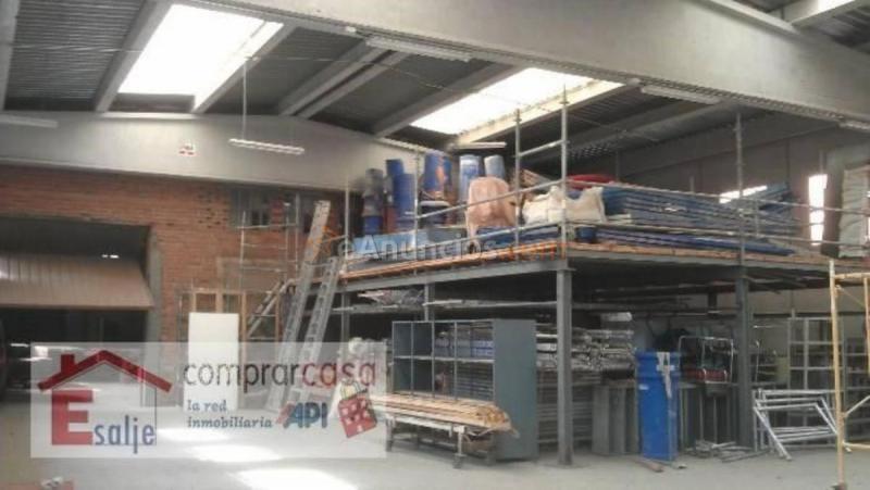 Edificio en venta en  Sudeste Industrial, Fuenlabrada