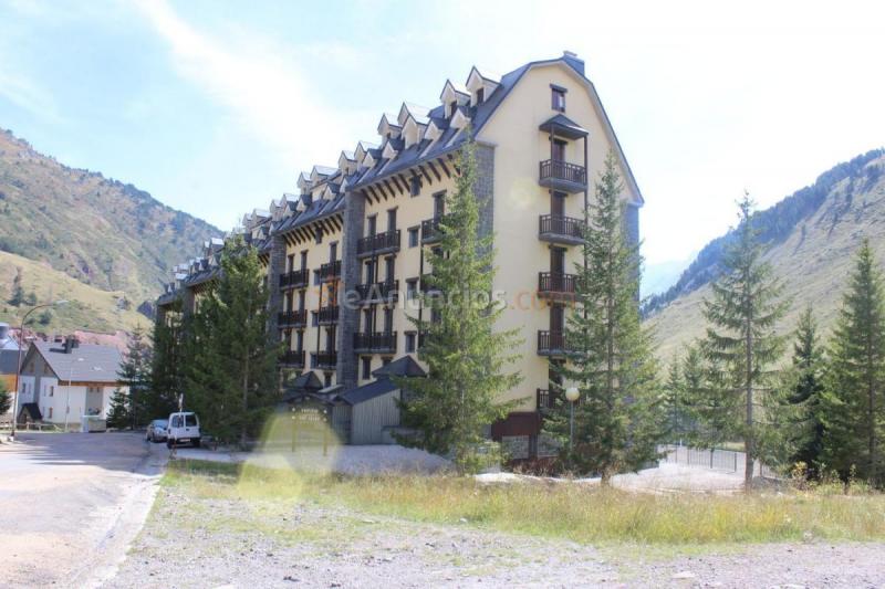 Apartamento en venta en Calle Edificio Los Iglos, Aísa