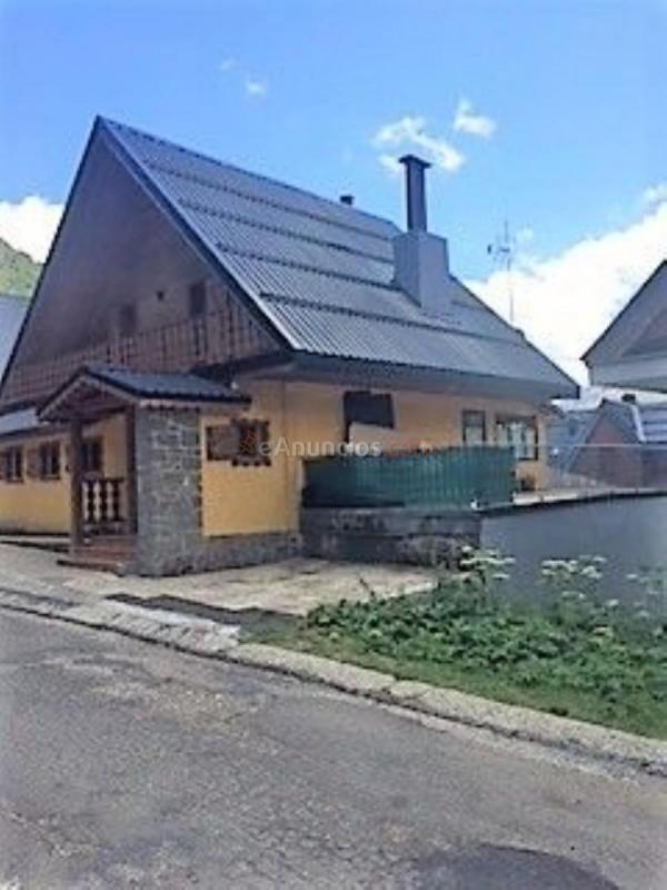 Adosado en venta en Calle Única, Aísa