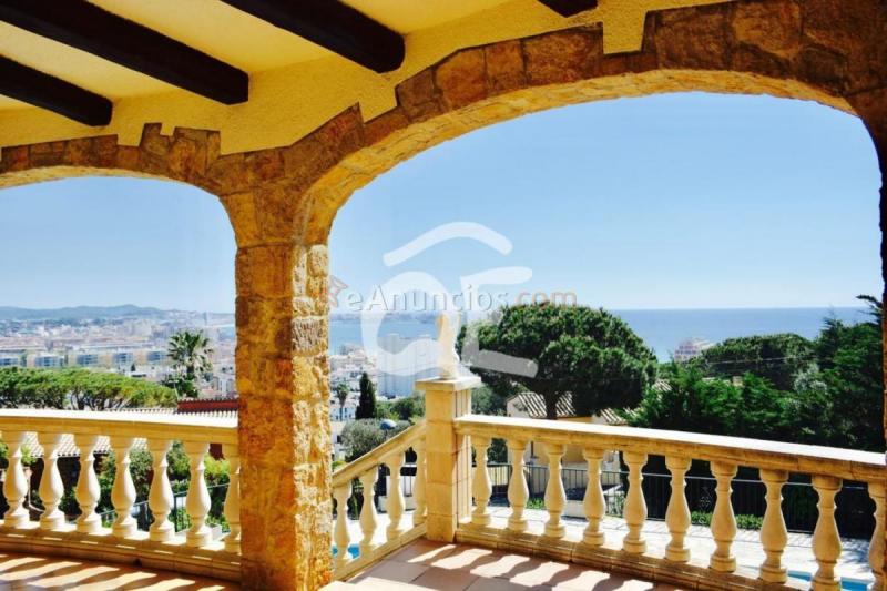 Adosado en venta en Calle Balears, Torre Valentina-Mas Vilar de La Mutxada-Treumal, Calonge