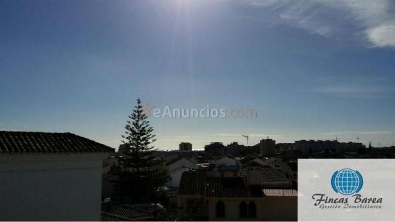 Apartamento en venta en  Los Pacos, Fuengirola