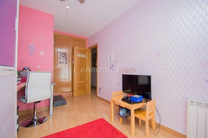 Casa en venta en  infantas, La Zubia