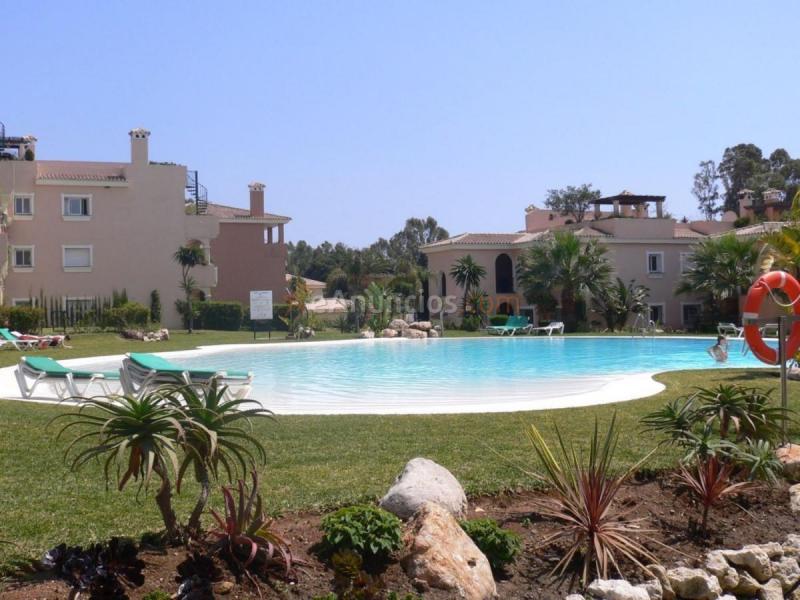 Apartamento en venta en  Avenida del Rhin, Benamara-Atalaya, Estepona