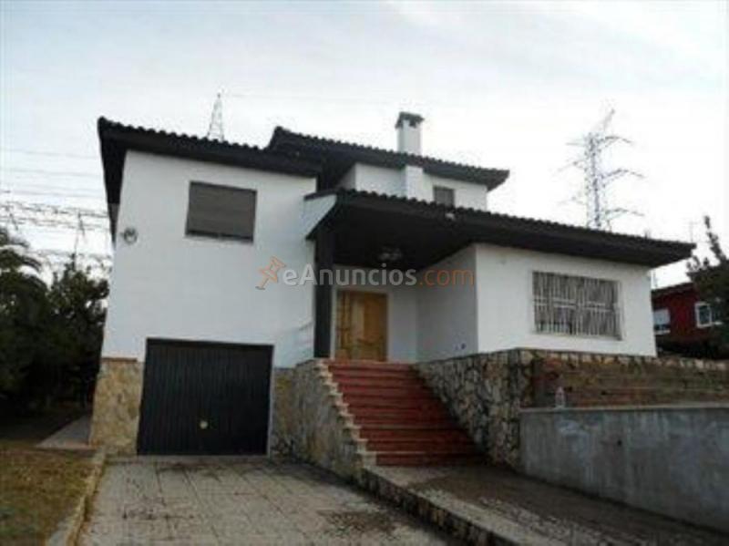 Adosado en venta en  Entrepinos, L'Eliana