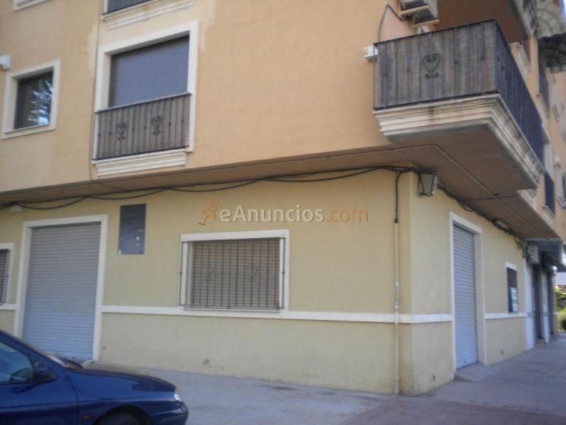 Local Comercial en venta en  Zona Pueblo, L'Eliana