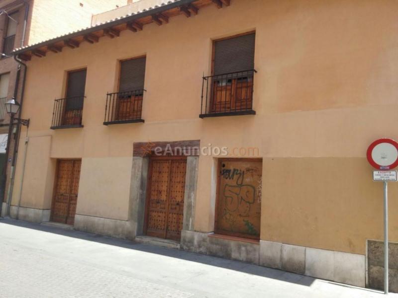 Local Comercial en venta en  Calle CARMEN CALZADO, Casco Histórico, Alcalá de Henares
