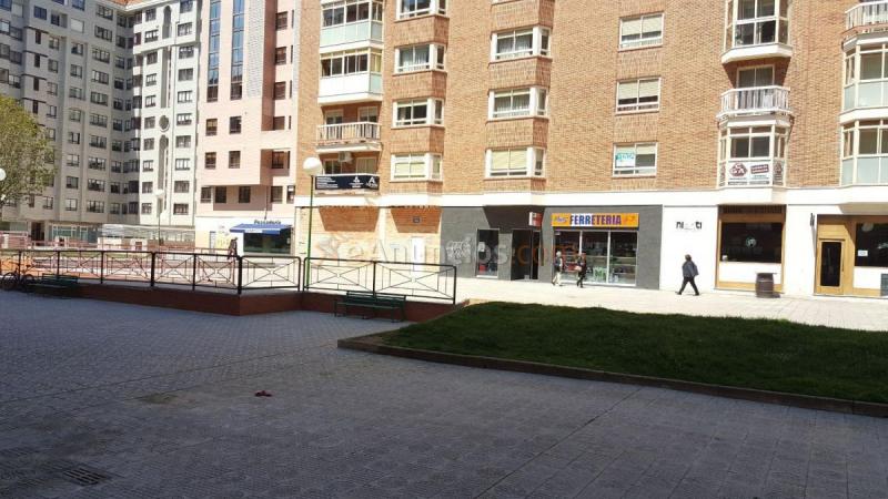 Local Comercial en venta en Calle victoria balfe, Illera, Burgos