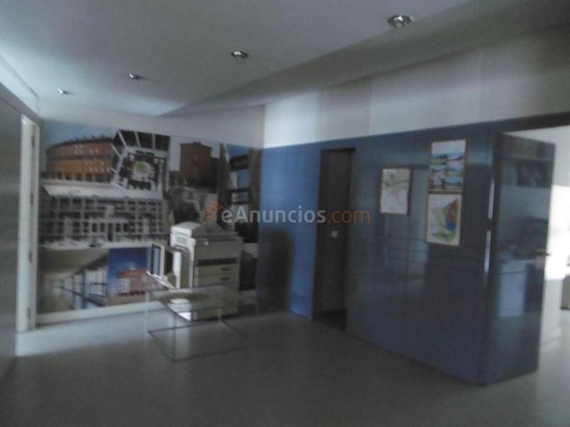 Local Comercial en venta en Avenida Castilla y Leon, Plantío - Alcampo, Burgos