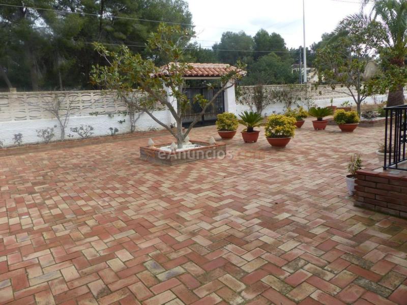 Adosado en venta en  Riba-Roja de Túria