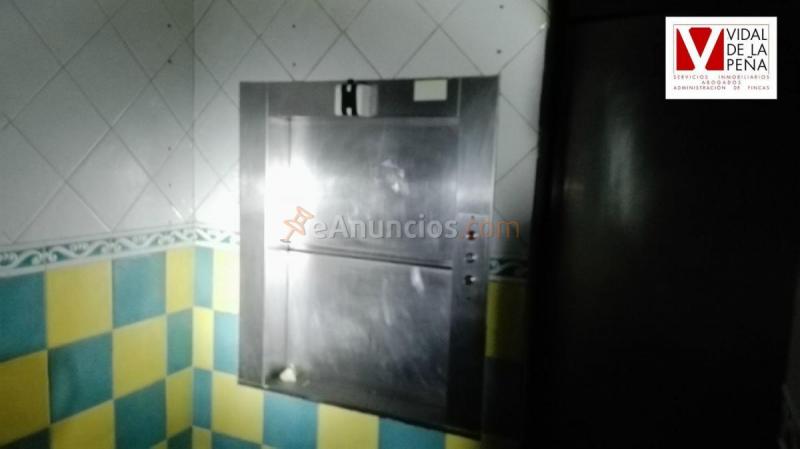 Local Comercial en alquiler en  Cuatro Caminos, Santander