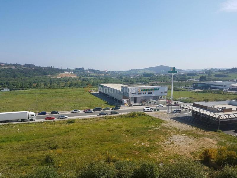 Edificio en alquiler en  POLONIA, San Lazaro - Meixonfrio, Santiago de Compostela