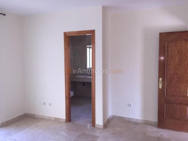 Casa en venta en  Los Pinos de Aloha, Nueva Andalucía, Marbella