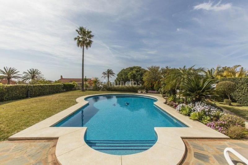 Adosado en venta en  HACIENDA PLAYA ELVIRIA, Elviria-Cabopino, Marbella