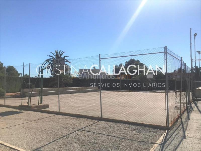 Casa en venta en Calle Olocau, Serra