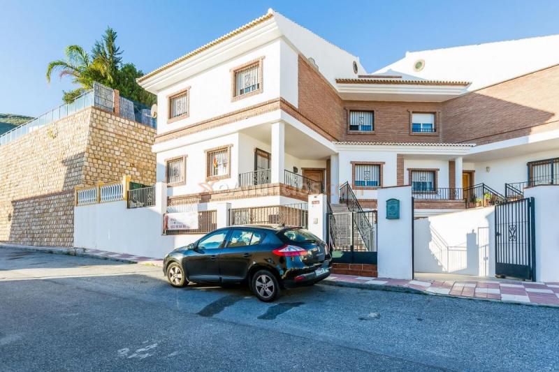 Adosado en venta en  Castell de Ferro