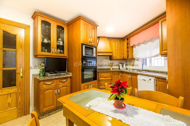 Adosado en venta en  Castell de Ferro