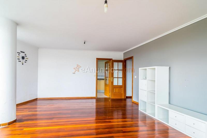 Apartamento en venta en  Cee
