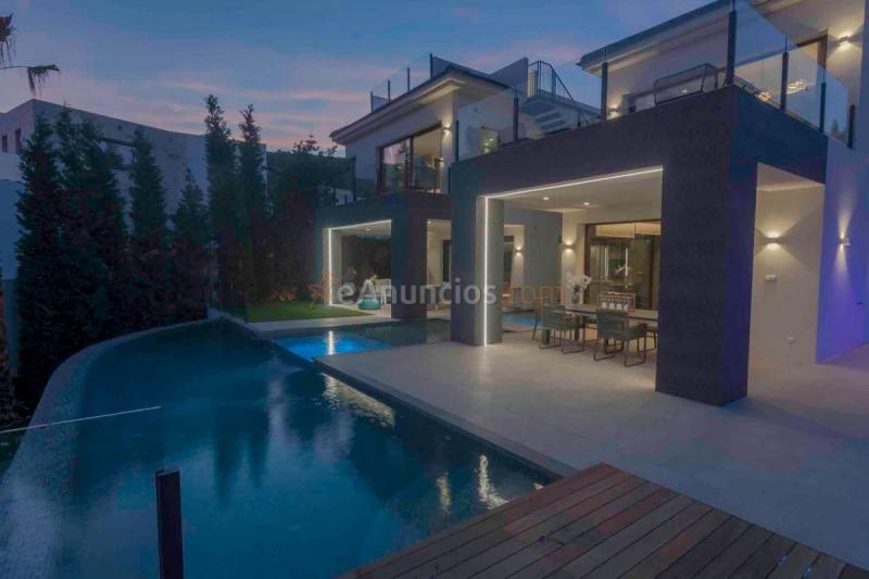 Adosado en venta en  URB LA QUINTA, La Quinta, Benahavís